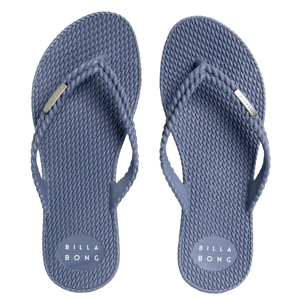 KICK BACK THONG - SOLID