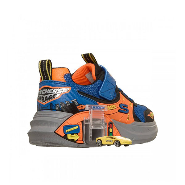 SKECHERS GARAGE