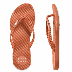 KICK BACK THONG - SOLID